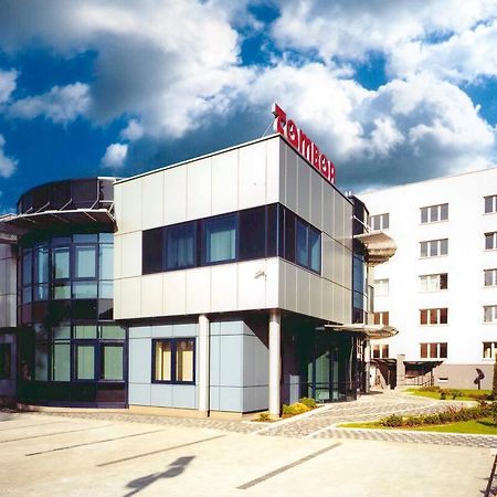 Aparthotel Gosciniec Tombor Katowice Exterior foto
